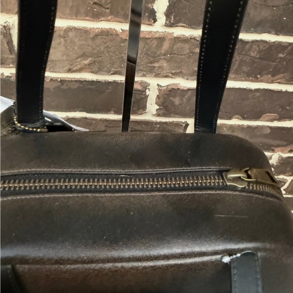 Coach twin turnlock loved leather NWT - Picture 5 of 10